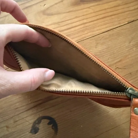 Volksy Bags Leather Wallet - Picture 3 of 3